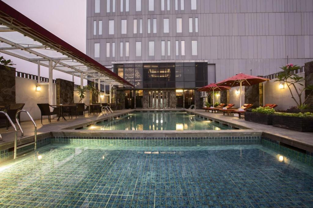 โฮเต็ล แกรนดีกา อิสคันดาร์สยาห์ Hotel จาการ์ตา ภายนอก รูปภาพ