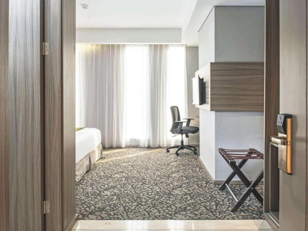 โฮเต็ล แกรนดีกา อิสคันดาร์สยาห์ Hotel จาการ์ตา ภายนอก รูปภาพ