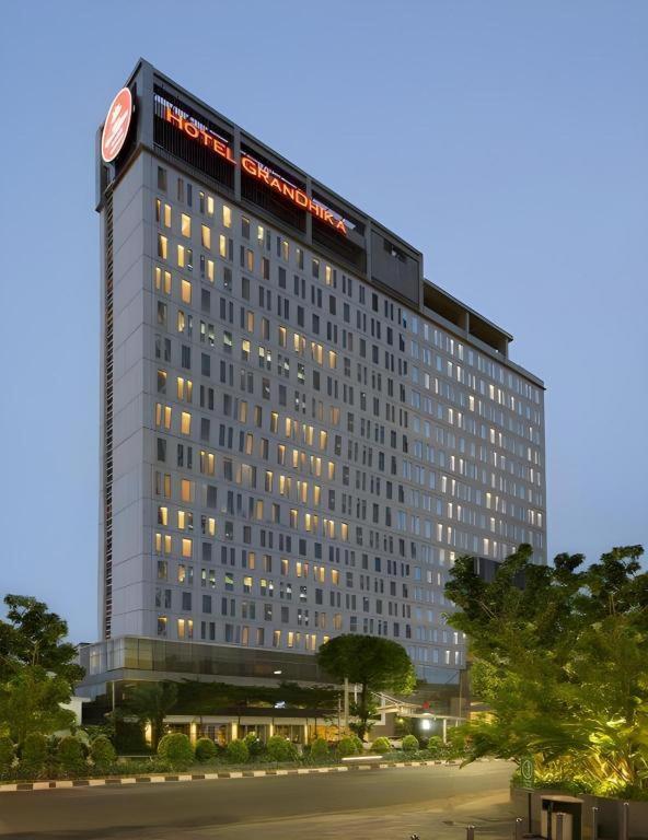 โฮเต็ล แกรนดีกา อิสคันดาร์สยาห์ Hotel จาการ์ตา ภายนอก รูปภาพ